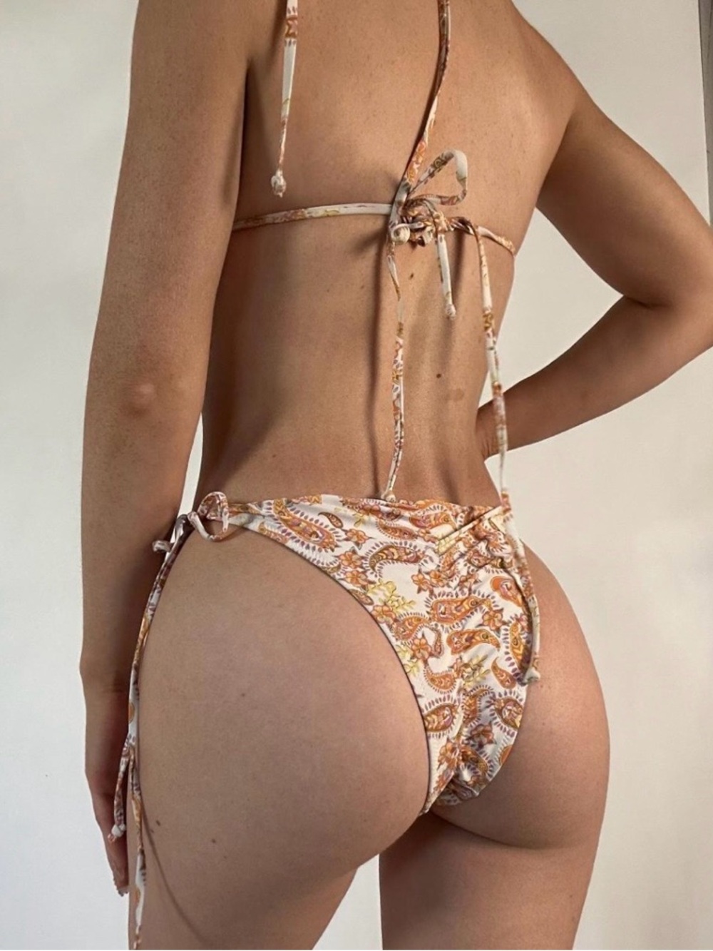Tie-Side Paisley Print Bikini Bottoms - White & Orange